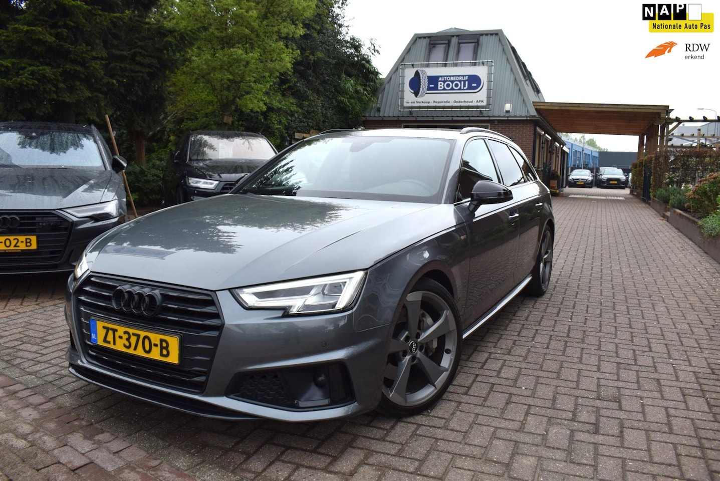 Audi A4 Avant - 45 TFSI Sport S line black edition 245 PK/ AUTOM/CRUISE/NAVI/SFEERVERL/AIRCO-ECC/ NL AUTO/ - AutoWereld.nl