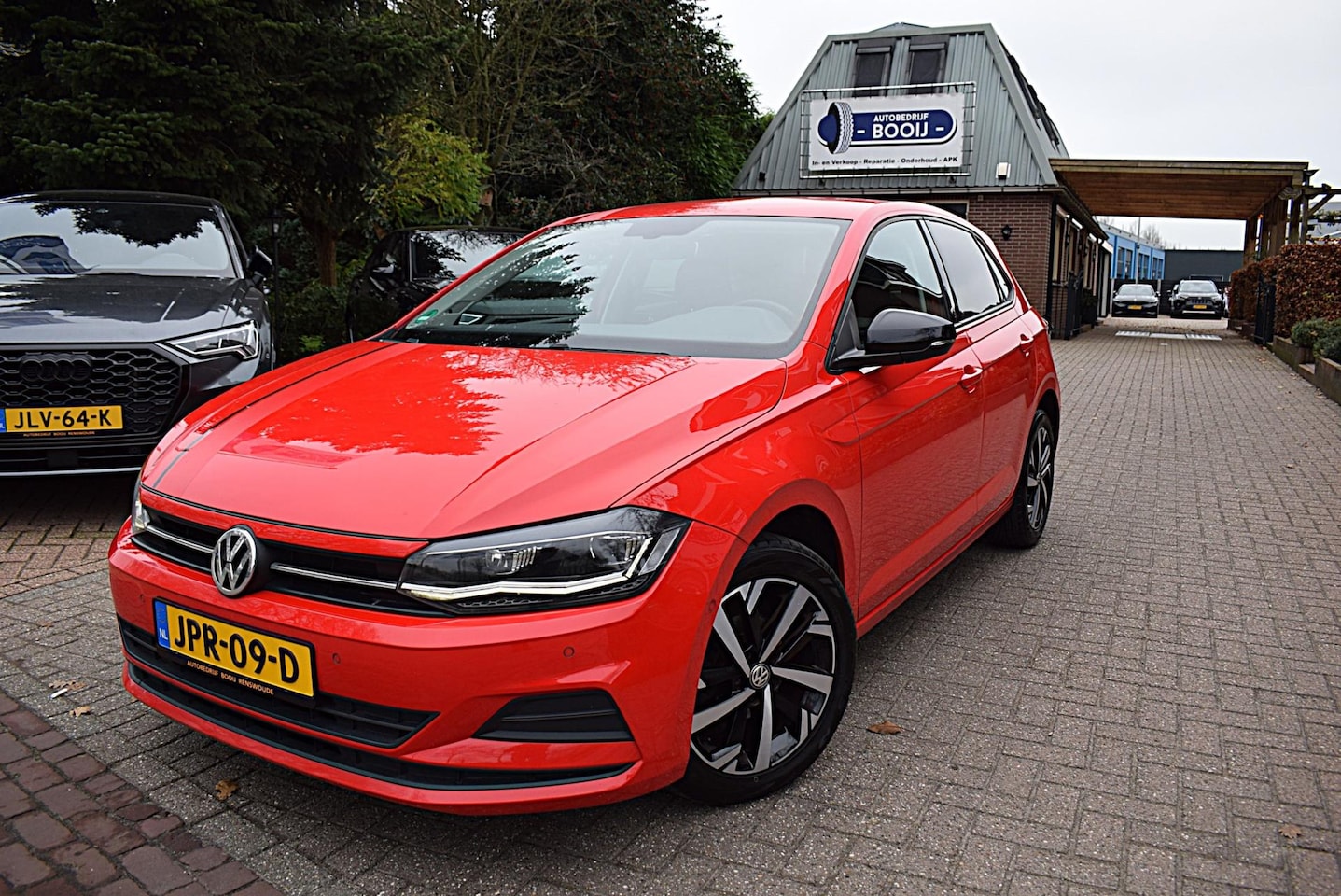 Volkswagen Polo - TSI BEATS XENON-LED/CARPLAY/PDC VOOR/ACHTER/STOELVERWARMING/LIMID - AutoWereld.nl
