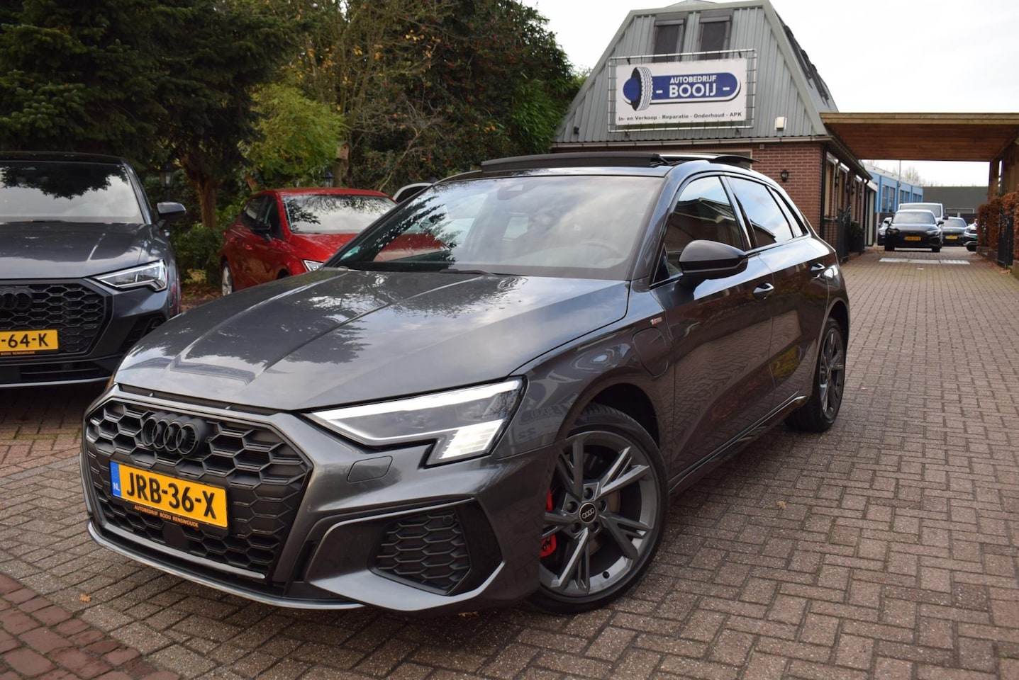 Audi A3 Sportback - 45 TFSI e S-LINE edition Competitio AUTOM/PANO DAK/ADAP CRUISE/MATRIX/NAVI/CAMERA/CARPLAY/ - AutoWereld.nl