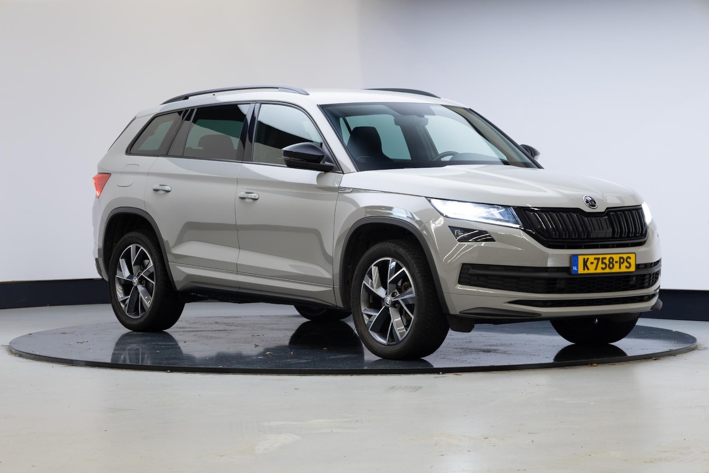 Skoda Kodiaq - 1.5 TSI Sportline Business 7p. 1.5 TSI Sportline Business 7p. - AutoWereld.nl