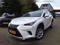 Lexus NX - 300h AWD Luxury Line AUTOM/PANO DAK/CRUISE/NAVI/CARPLAY/CAMERA/TREKH/XENON/LEDER/DEC 2018/