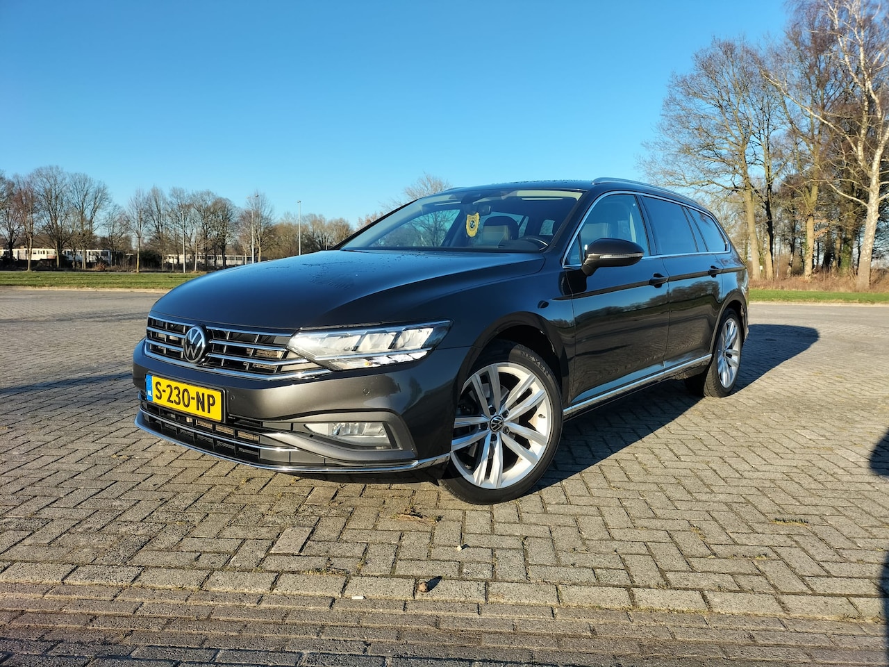 Volkswagen Passat Variant - 1.5 TSI R-Line Business + Elegance uitvoering - AutoWereld.nl
