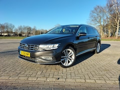 Volkswagen Passat Variant - 1.5 TSI R-Line Business + Elegance uitvoering