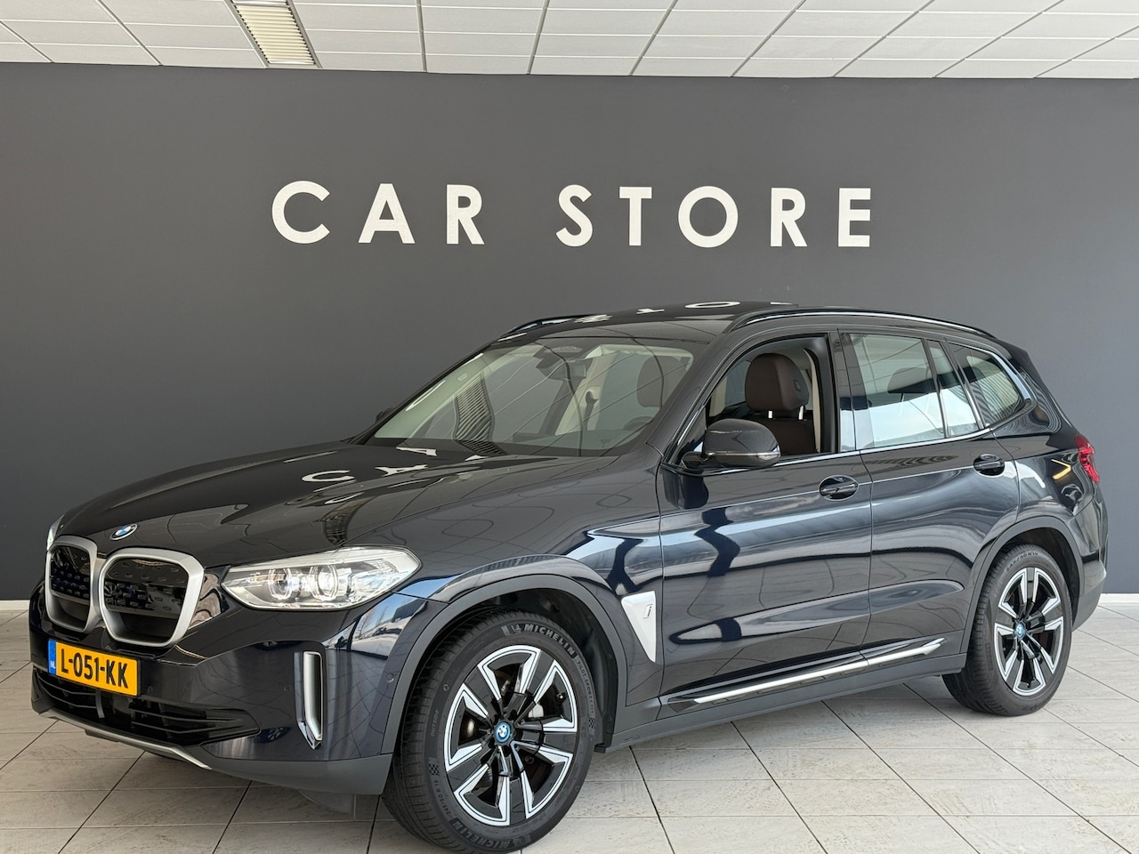 BMW iX3 - Executive 80 kWh 98% SOH Pano|Leder|Dealer Onderhouden - AutoWereld.nl