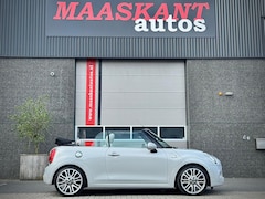 MINI Cabrio - Cooper S 2.0 / Chili / White silver / Adaptive cruise / Harman Kardon / Hud / Leder / UNIQ