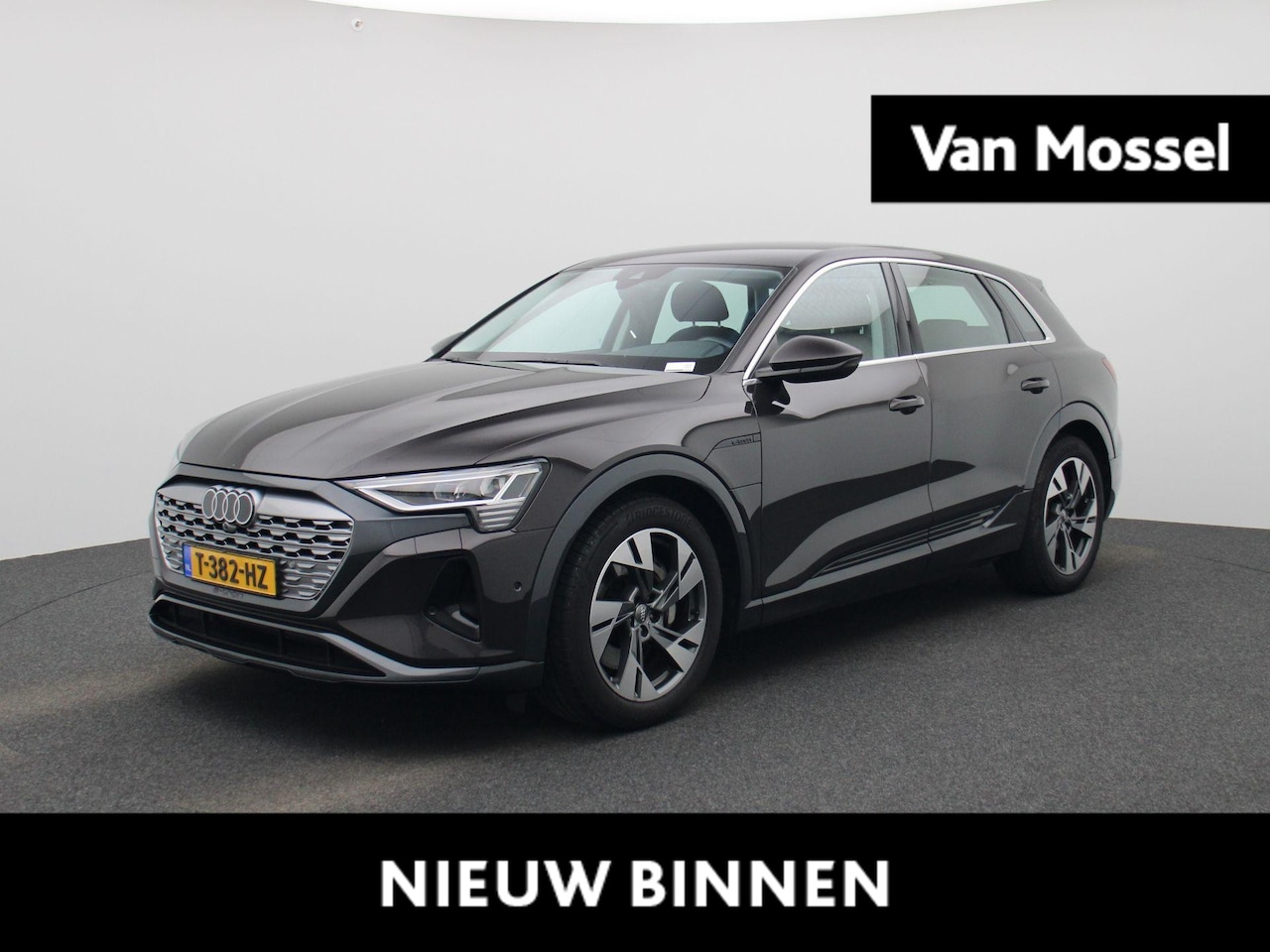 Audi Q8 e-tron - 55 quattro Edition 115 kWh | Apple Carplay/Android Auto | Parkeersensoren Rondom | Climate - AutoWereld.nl