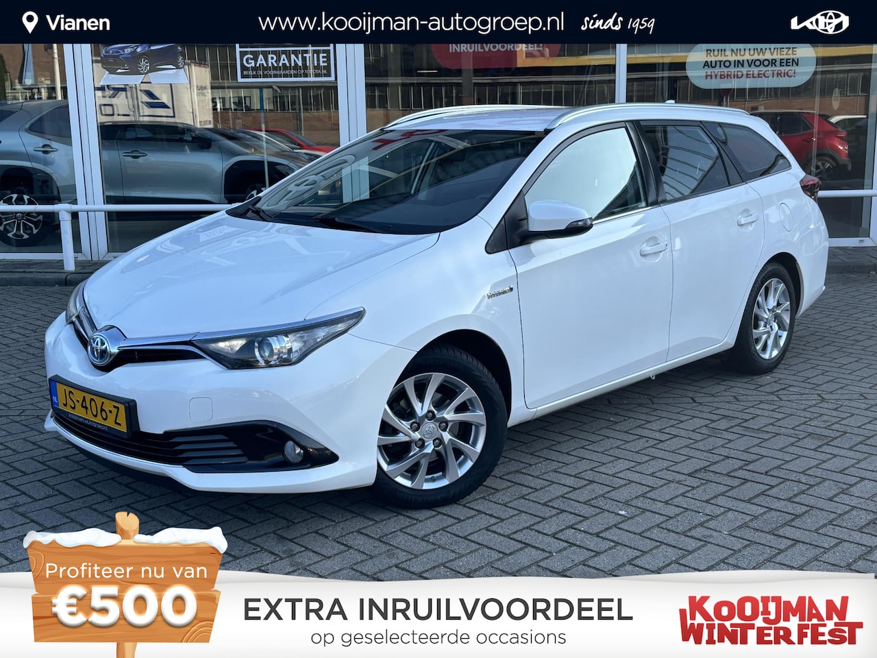 Toyota Auris Touring Sports - 1.8 Hybrid Aspiration | Cruise control | Spraakbediening | Airconditioning | Keyless start - AutoWereld.nl