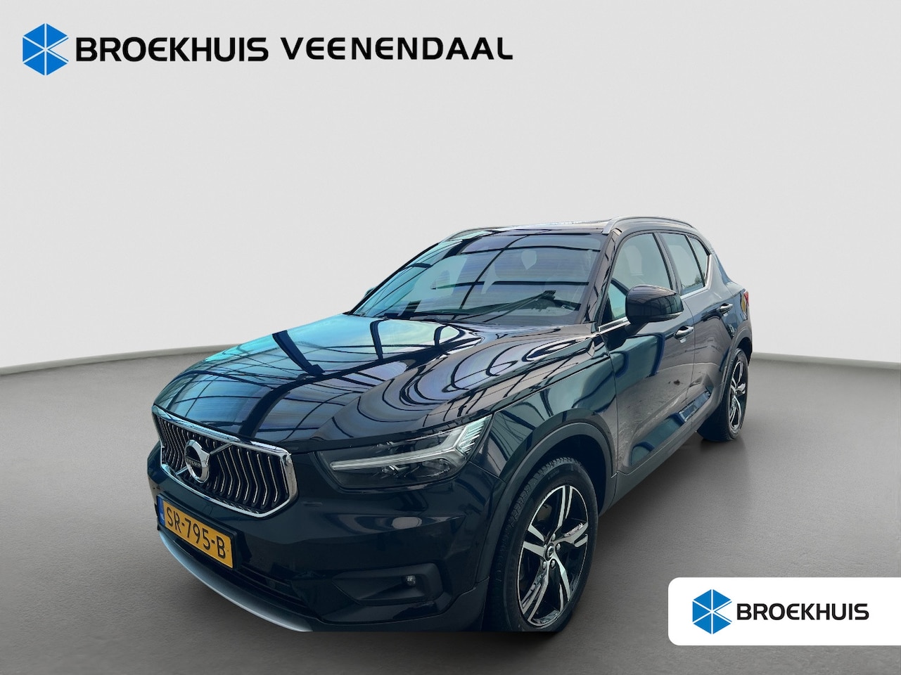 Volvo XC40 - 2.0 T4 Inscription | Trekhaak | Pano | Leder | Stoelverwarming | | Airco (automatisch) | A - AutoWereld.nl