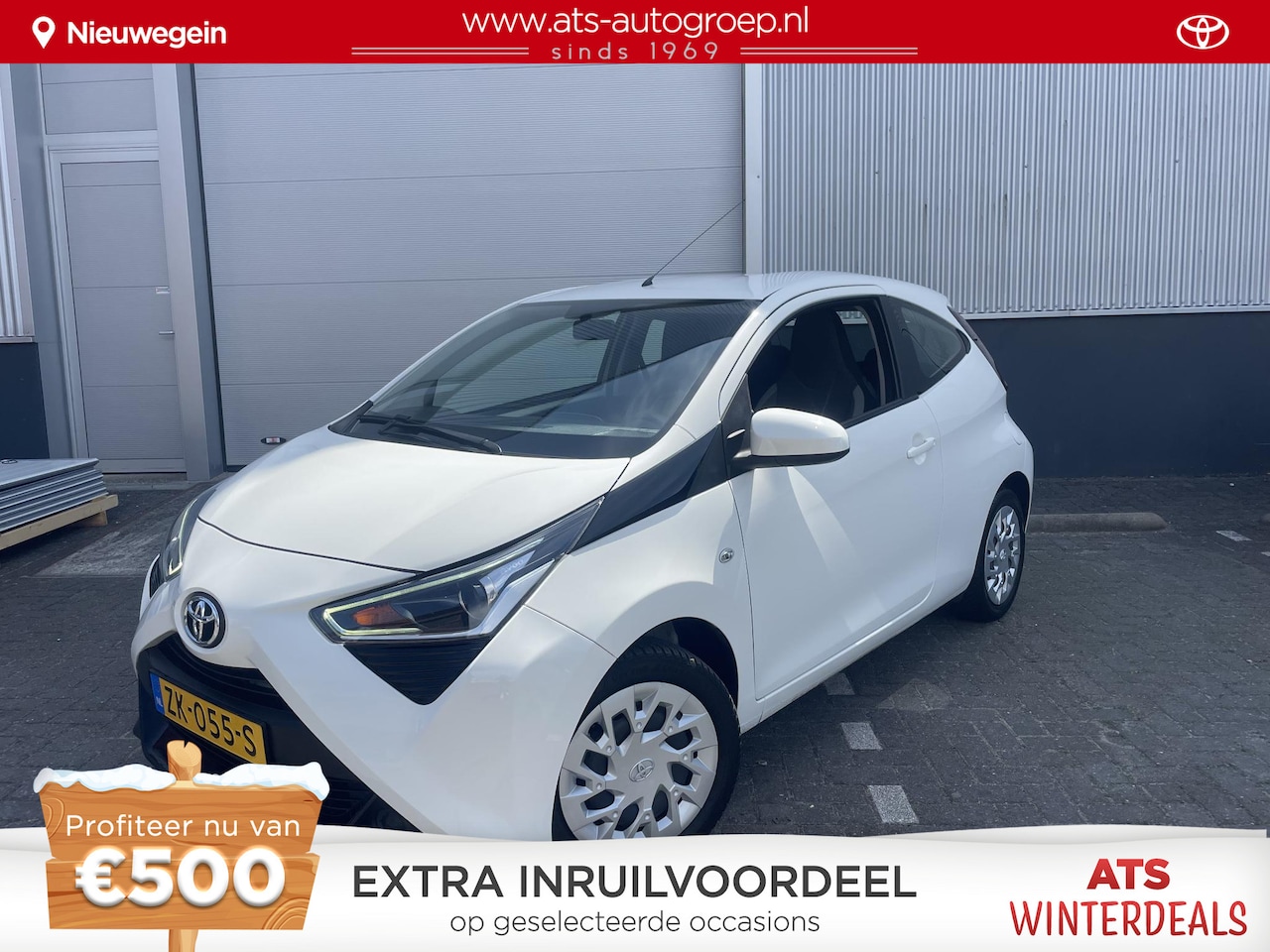 Toyota Aygo - 1.0 VVT-i x-play Automaat | All-season Banden - AutoWereld.nl