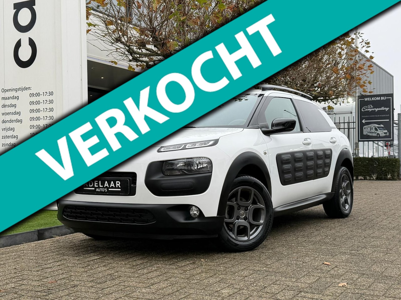 Citroën C4 Cactus - 1.2 PureTech Shine TREKHAAK, NAVI, PANO, XENON, CRUISE - AutoWereld.nl