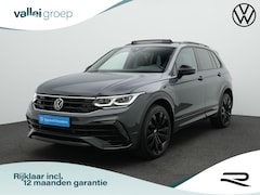 Volkswagen Tiguan - 1.4 TSI eHybrid 245 pk DSG R-Line Business | Panoramadak | Black Style | Trekhaak | Adapti