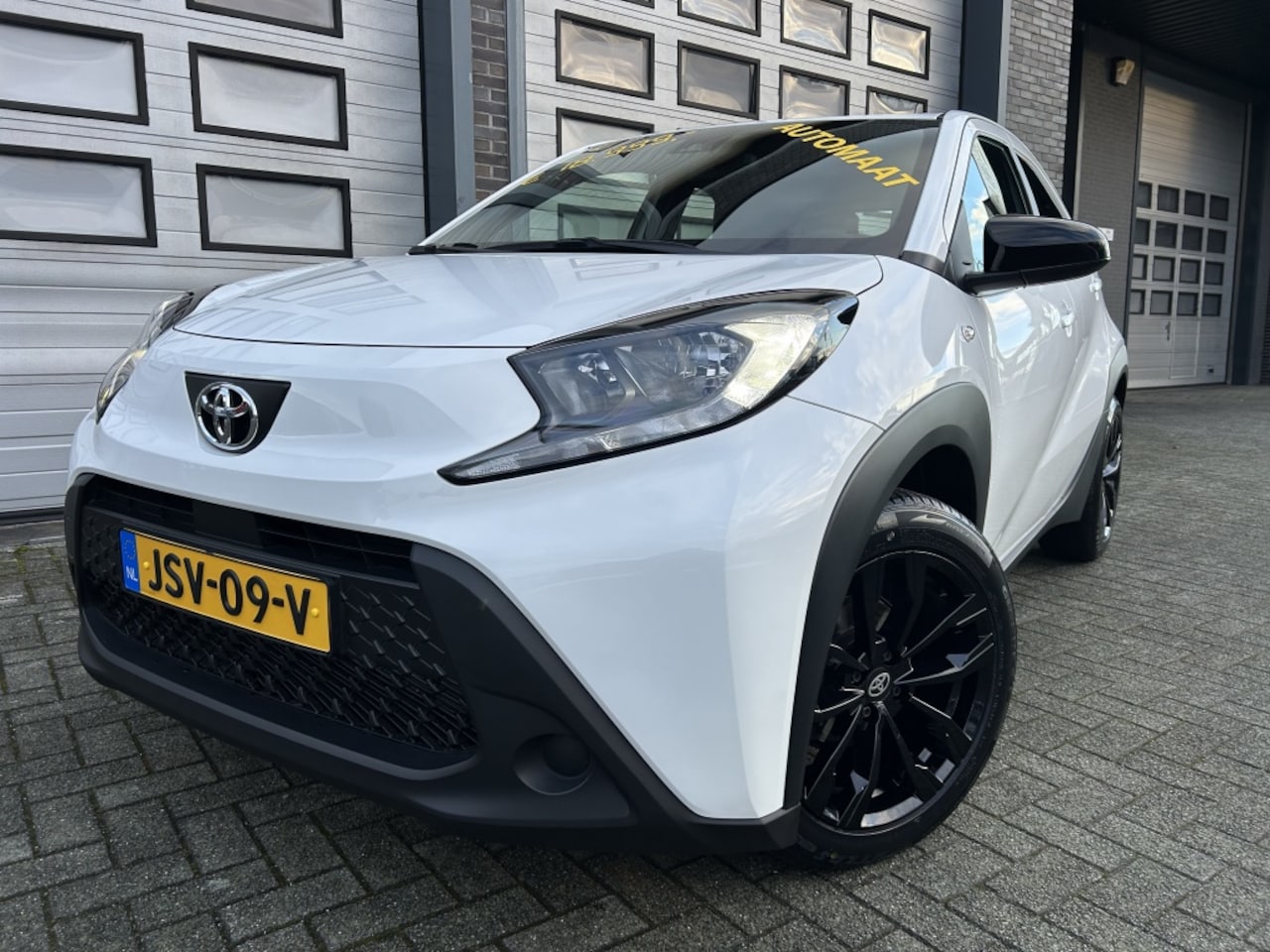 Toyota Aygo X - 1.0 VVT-i Pulse Automaat! NIEUWSTAAT! ✅ - AutoWereld.nl