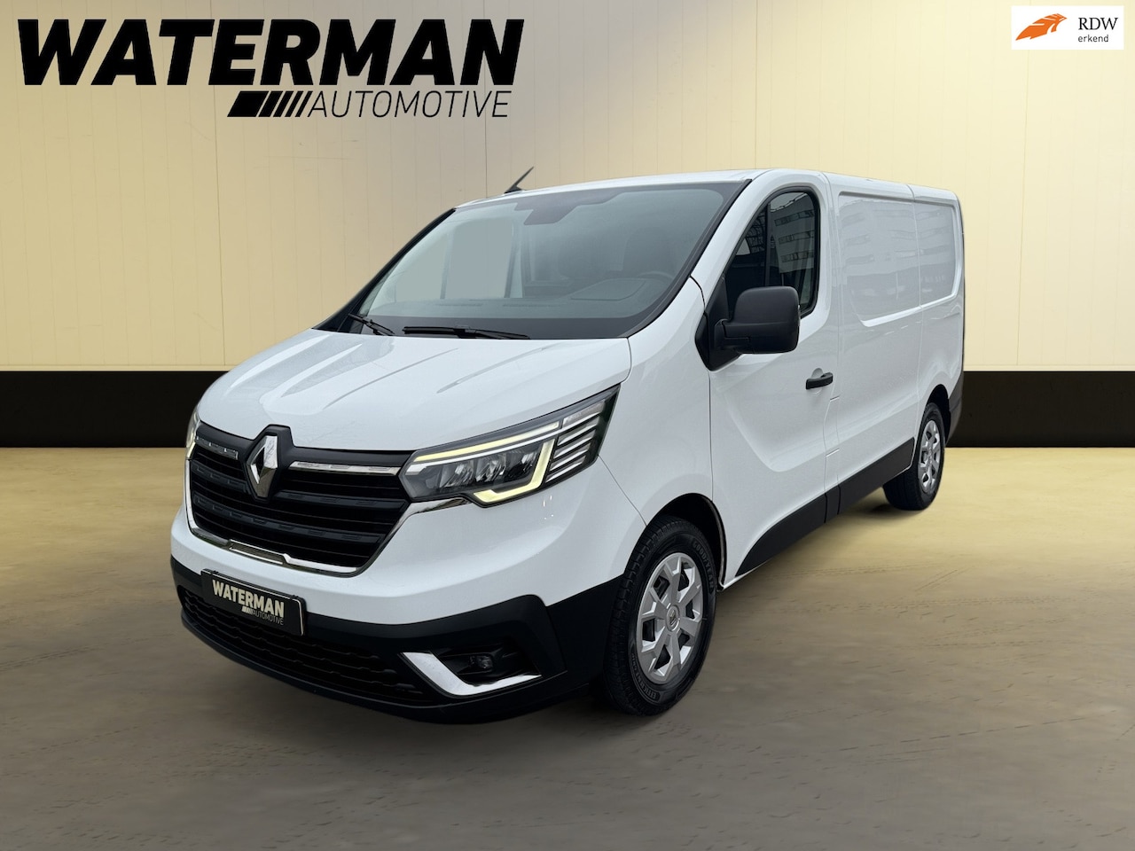 Renault Trafic - 2.0 dCi 110PK L1H1 KEYLESS/AIRCO/CRUISE/3-ZITS/NAVI/LED/PDC/CARPLAY/BTW! - AutoWereld.nl