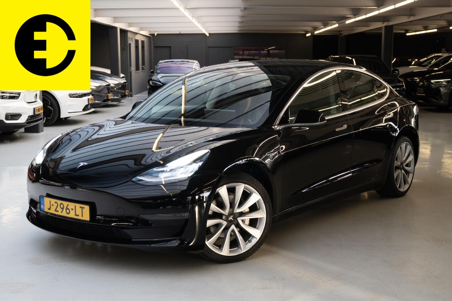 Tesla Model 3 - Long Range RWD Long Range AWD 75 kWh | Trekhaak | FSD | Incl.BTW - AutoWereld.nl