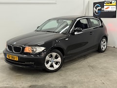 BMW 1-serie - 116i Corporate / NETTE AUTO / DEALER ONDERHOUDEN / RIJDT SCHAKELT GOED