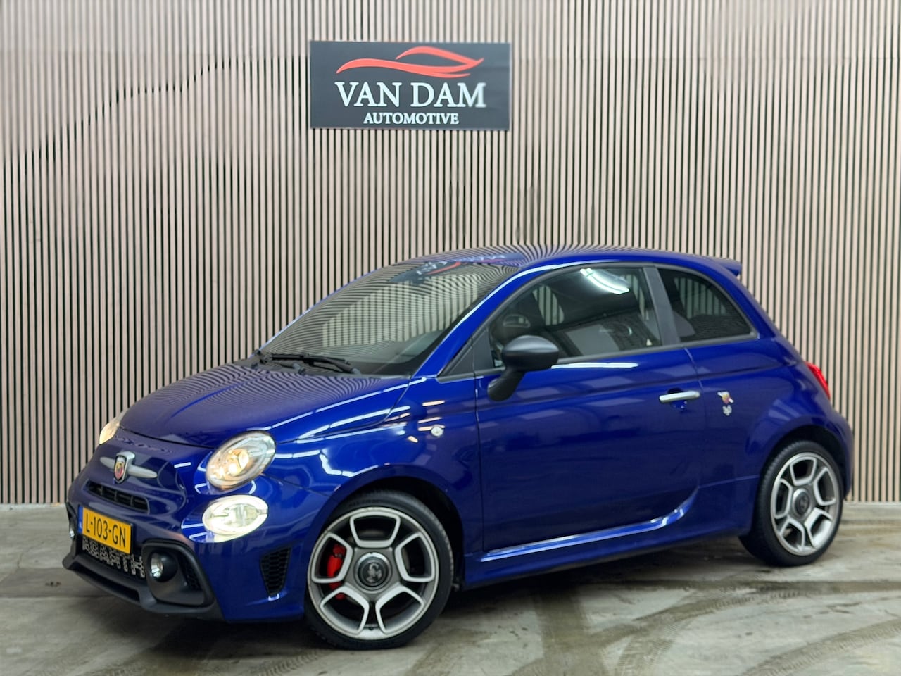Fiat 500 Abarth - 1.4 T-Jet 595 2017 / 146PK / LED NAVI BLUETOOTH - AutoWereld.nl