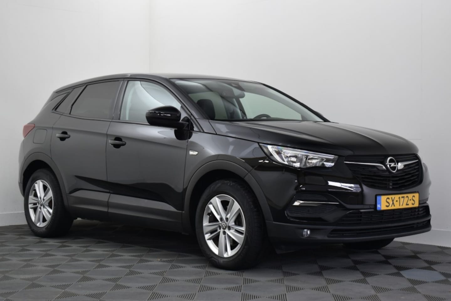 Opel Grandland X - 1.2 TURBO 131PK ONLINE EDITON - AutoWereld.nl