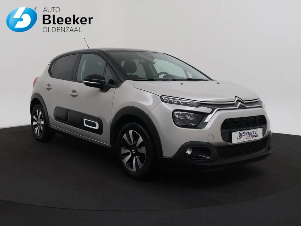 Citroën C3 - 1.2 83Pk PureTech Shine Clima Cruise Stoelverw - AutoWereld.nl