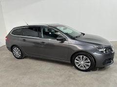 Peugeot 308 - Allure, 130 PK, Automaat, camera, PDC, 4 seizoenen banden