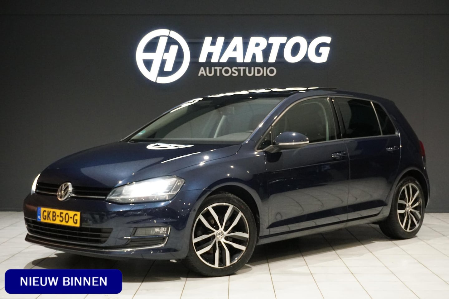 Volkswagen Golf - 1.4 TSI Highline DSG + STANDKACHEL / PANODAK / XENON - AutoWereld.nl