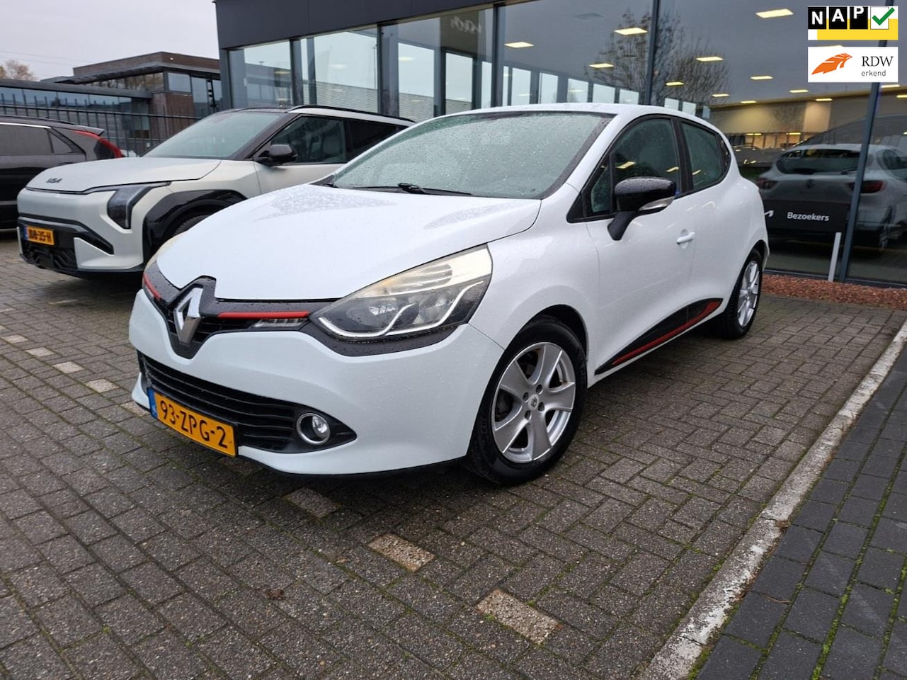Renault Clio - 0.9 TCe RIJDT GOED/NETTE AUTO/CRUISE/APK1-2027! - AutoWereld.nl