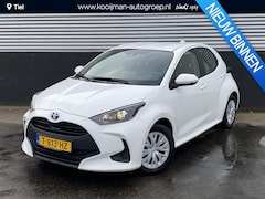 Toyota Yaris - 1.5 Hybrid Active 1e eign. Nieuw geleverd, adaptieve cruise control, achteruitrij camera,