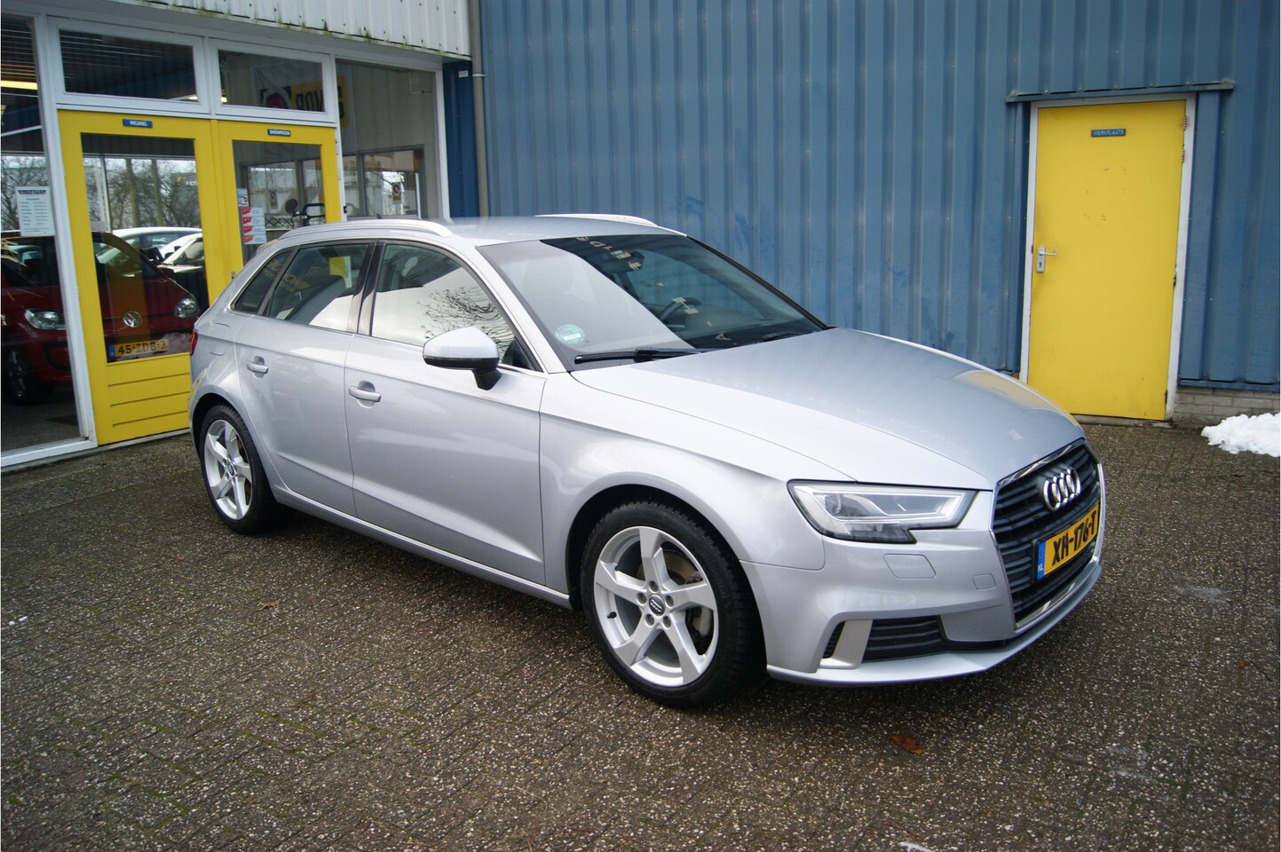 Audi A3 Sportback - 30 TFSI Sport Lease Edition 30 TFSI Sport Lease Edition, Airco/ECC, Navi!!! - AutoWereld.nl