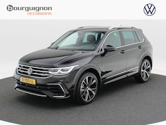 Volkswagen Tiguan - 1.4 TSi 145 Pk eHybrid R-Line Business Automaat | Trekhaak | LED | Stoel en Stuur Verwarmi