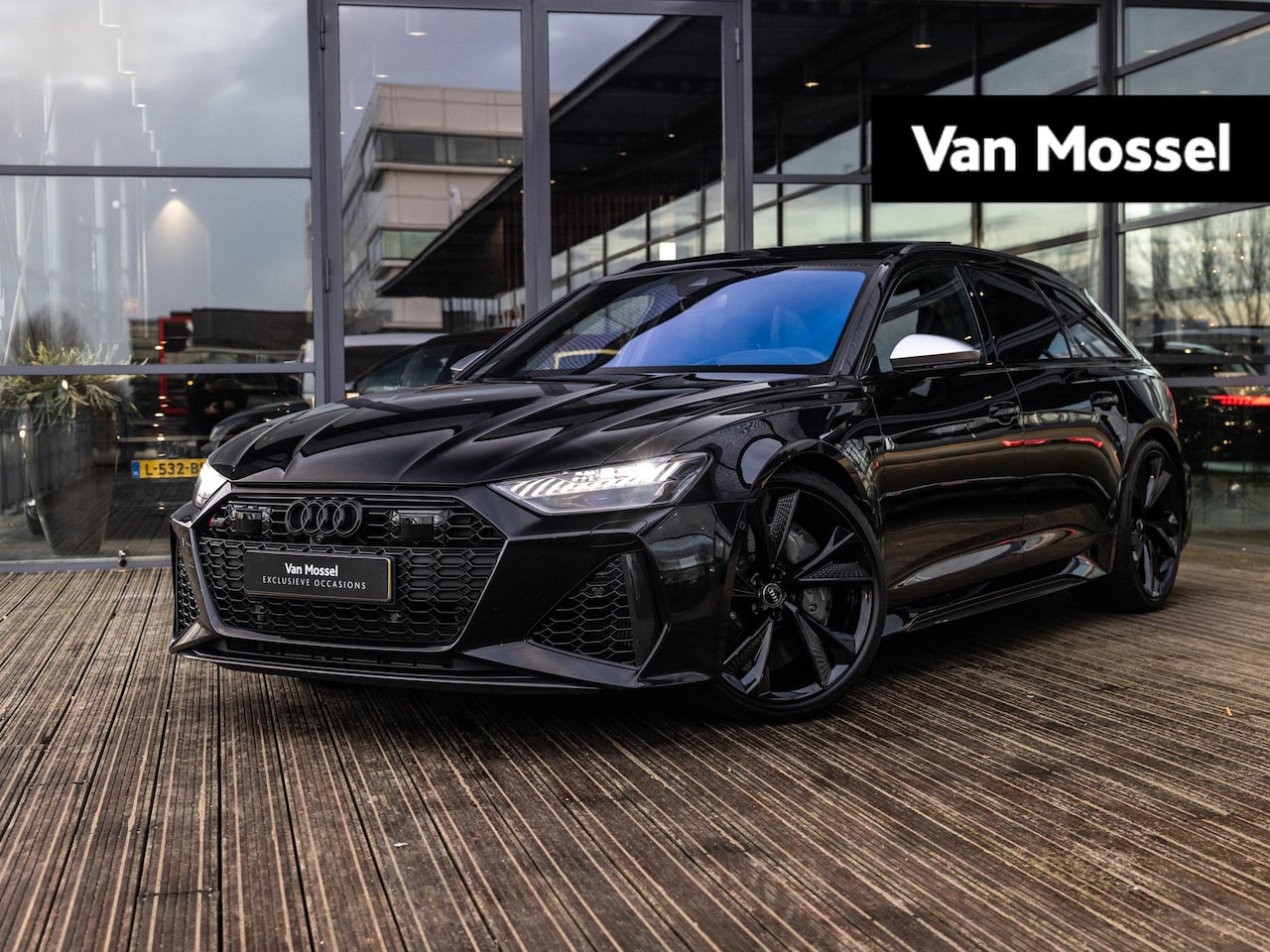 Audi RS6 - Avant 4.0 TFSI quattro | PANORAMADAK | DYNAMIC PLUS PAKKET | KERAMISCH | 4WD BESTURING | B - AutoWereld.nl