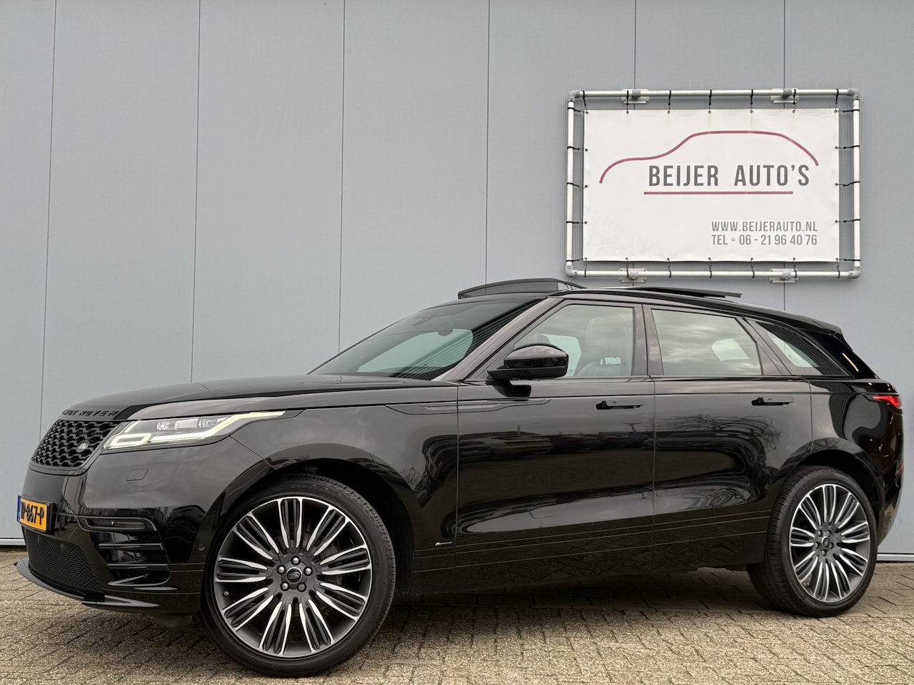 Land Rover Range Rover Velar - 2.0 I4 Turbo 251pk AWD R-Dynamic HSE Automaat Panoramadak/22inch/Meridian Soundsystem. - AutoWereld.nl