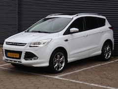 Ford Kuga - 1.5 Titanium Styling Pack 4WD|Pano|Autopark|Automaat|Leder