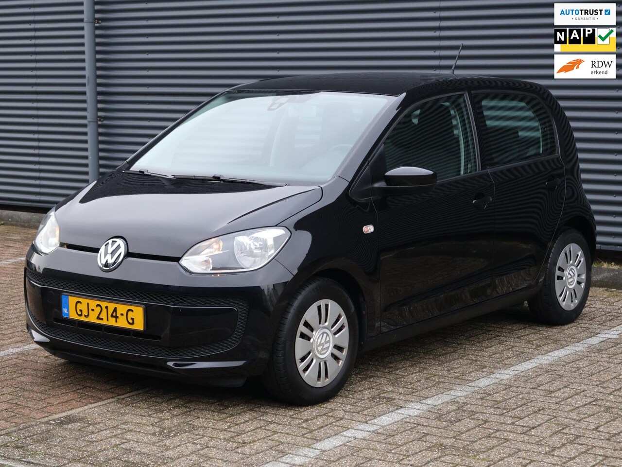 Volkswagen Up! - 1.0 move up! BlueMotion|Cruise|Airco|JBL Speakers - AutoWereld.nl