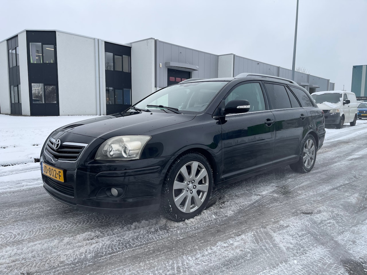 Toyota Avensis Wagon - 2.0 VVTi Luna BJ 2008 AIRCO Trekhaak Zeer nette staat - AutoWereld.nl