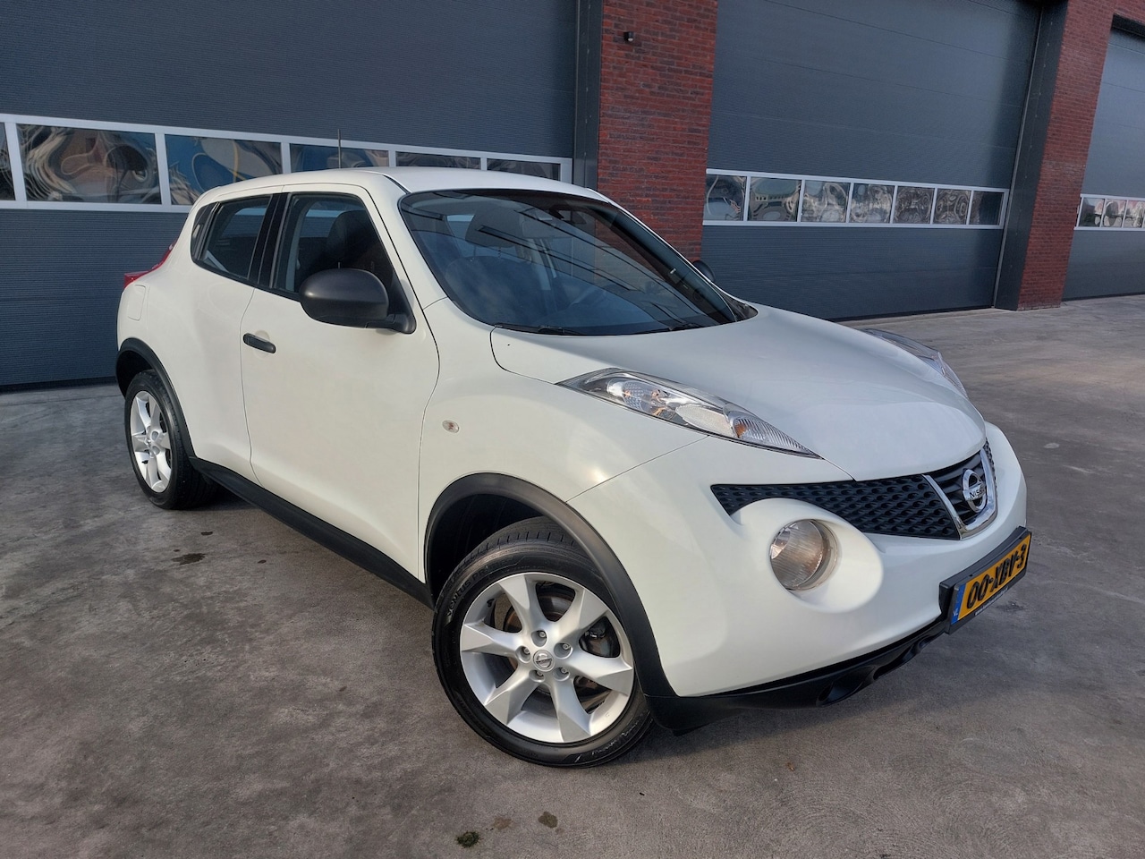 Nissan Juke - 1.6 Visia Airco/LMV 5-2012 - AutoWereld.nl