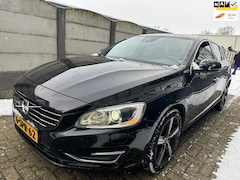 Volvo V60 - 2.4 D6 AWD Plug-In Hybrid Summum XENON/ LEER/ MEMORY