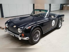 Triumph TR2 - UNIEK | FULL BODY OFF RESTAURATIE |