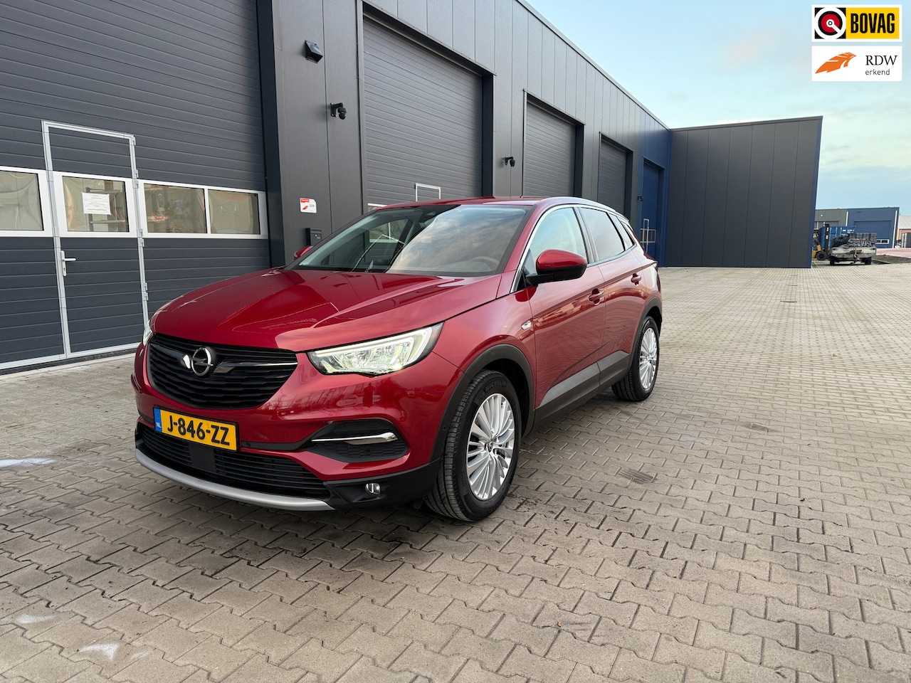 Opel Grandland X - 1.2 Turbo Innovation pdc-cruise-Lane assist-trekhaak - AutoWereld.nl