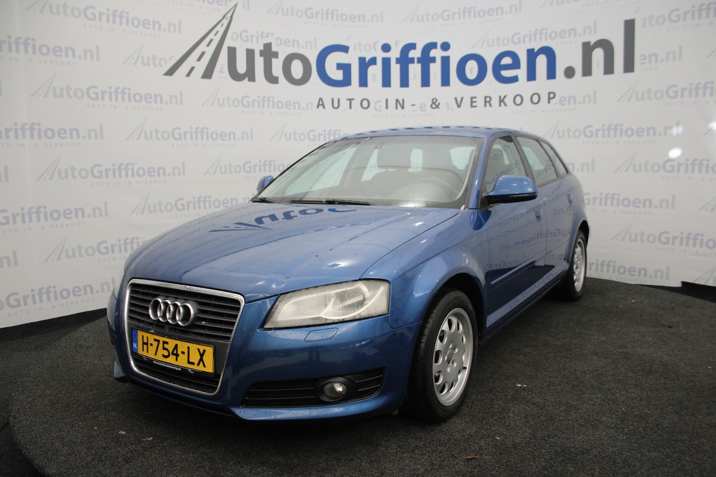 Audi A3 Sportback - 1.8 TFSI Attraction Business Edition nette 5-deurs met stoelverwarming - AutoWereld.nl