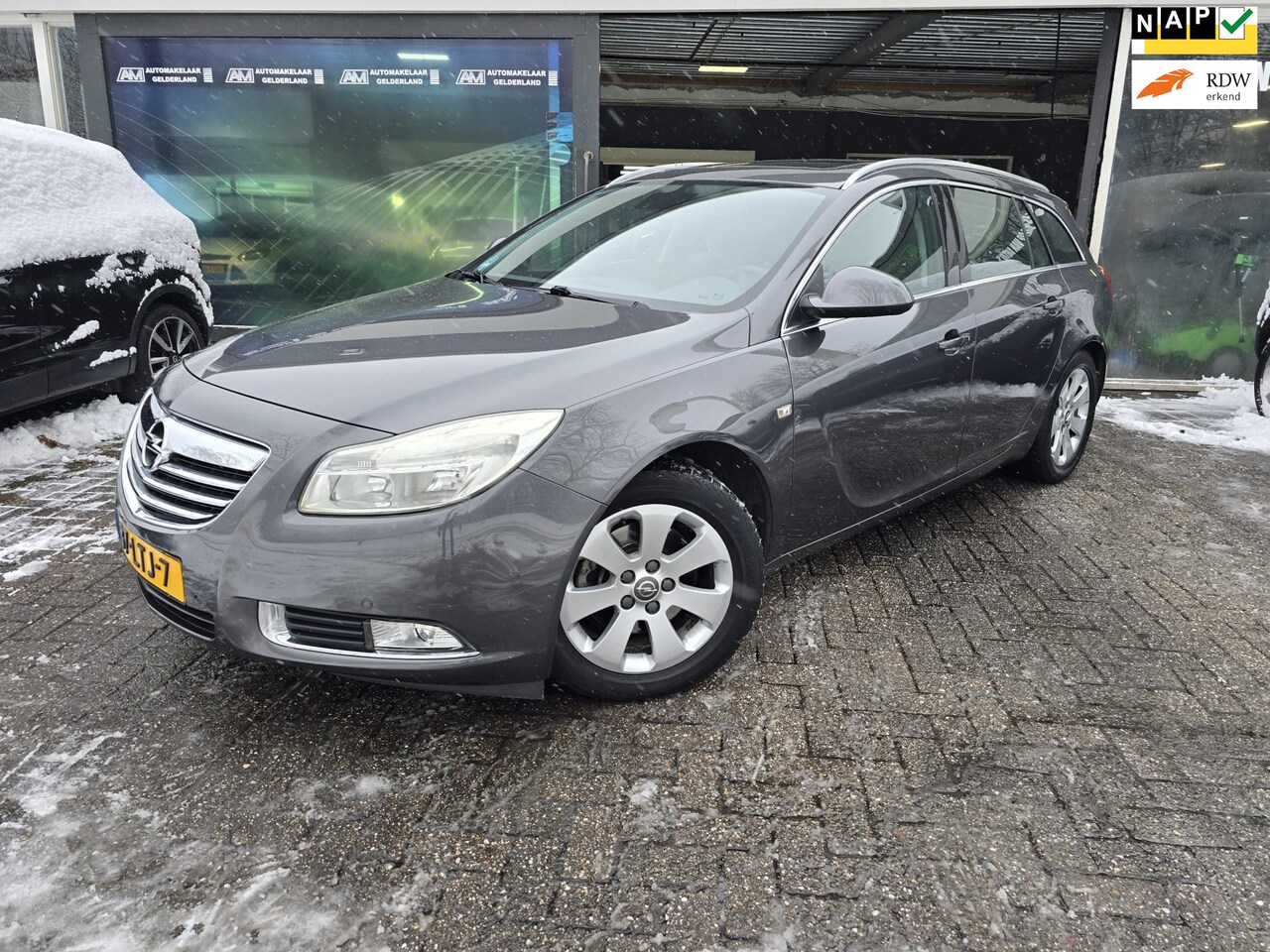 Opel Insignia Sports Tourer - 1.6 T Edition | 2E EIGENAAR | 12MND GARANTIE | PANO | CRUISE | NAVI | LMV | - AutoWereld.nl