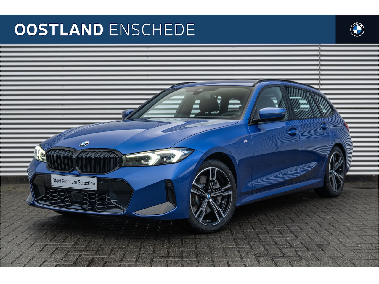 BMW 3-serie Touring - 330i xDrive M Sport Automaat / Sportstoelen / Achteruitrijcamera / Stoelverwarming / PDC / - AutoWereld.nl