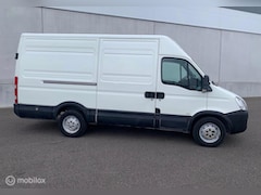 Iveco Daily - 35S12V 330 L3H2 AIRCO € 5250, - +21% BTW /TAX