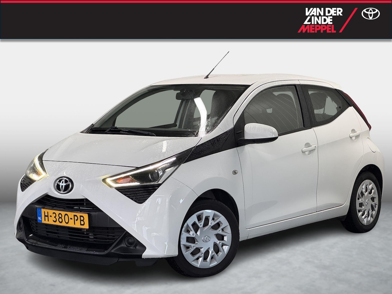 Toyota Aygo - 1.0 VVT-i X-Play Camera Airco NL Toyota Aygo 1.0 VVT-i x-play - AutoWereld.nl