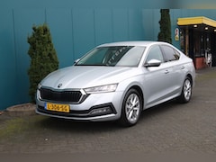 Skoda Octavia - 1.0 TSI Business Edition Plus CARPLAY|ADAPT.CRUISE|ELEK.A.KLEP|STUUR/STOELVERW|NAV|LED|ECC