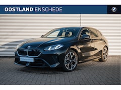 BMW 1-serie - 120 M Sport Automaat / Sportstoelen / Achteruitrijcamera / M Adaptief onderstel / Stuurver