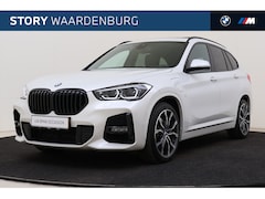 BMW X1 - xDrive25e High Executive M Sport Automaat / Panoramadak / Sportstoelen / Achteruitrijcamer