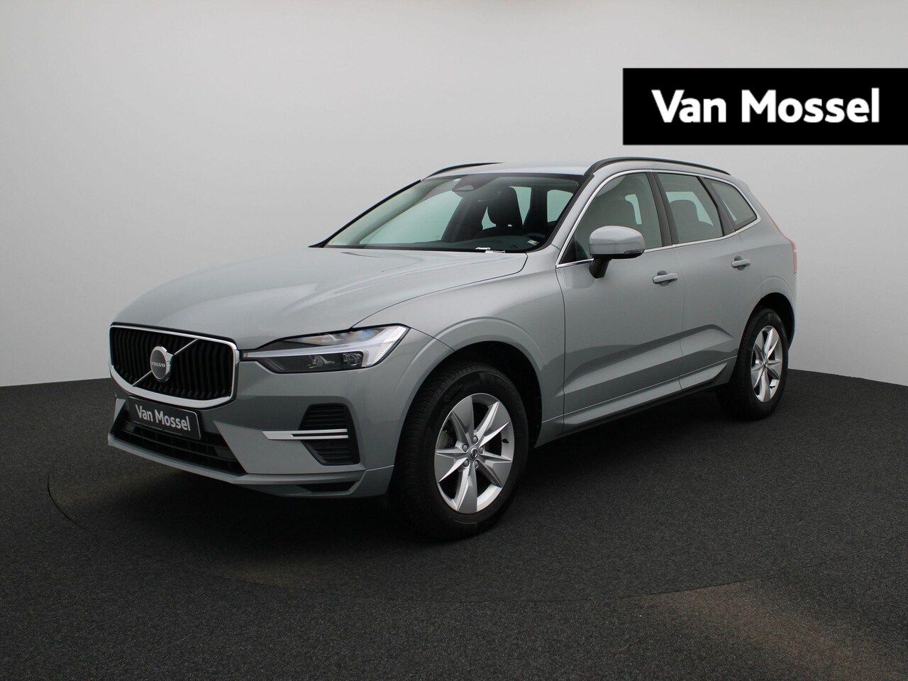 Volvo XC60 - 2.0 B4 Mild-Hybrid Momentum | Trekhaak 2300KG | Navigatie | Apple Carplay / Android Auto | - AutoWereld.nl