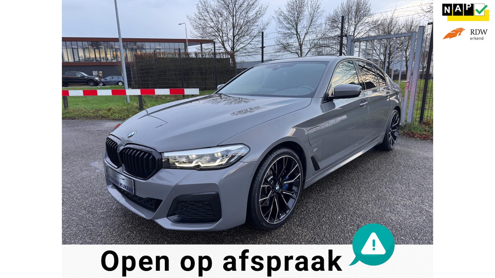 BMW 5-serie - 530e Exe Facelift M-Sport LED 20inch Carplay Plug in Hybrid - AutoWereld.nl