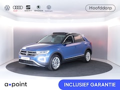 Volkswagen T-Roc - 1.5 TSI Style 150 PK DSG | Verlengde garantie | Panorama dak | Keyless entry | Parkeer cam
