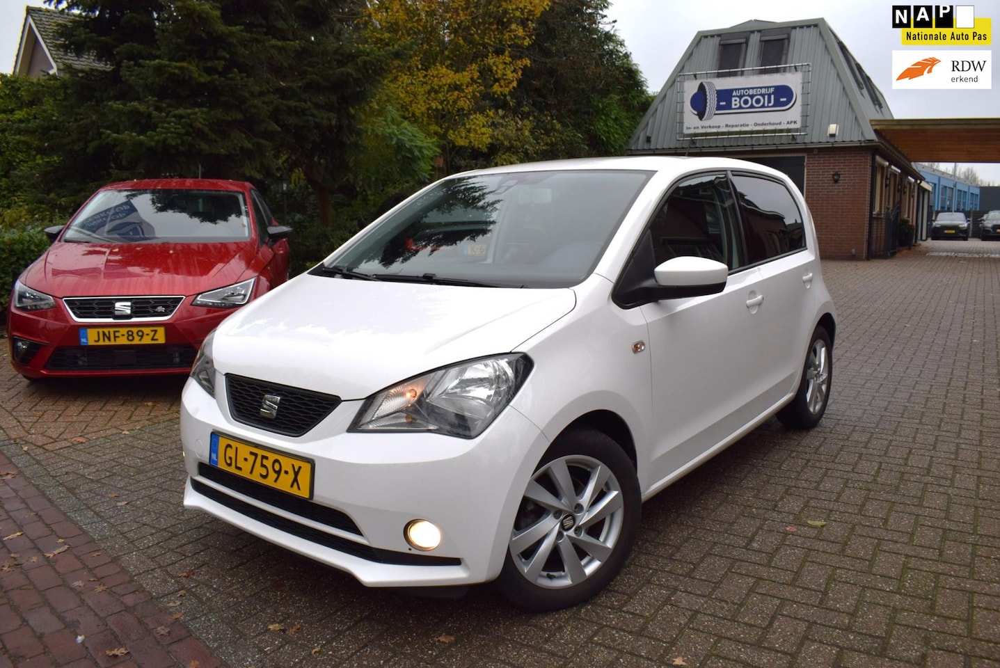 SEAT Mii - 1.0 Sport Connect CRUISE/AIRCO/NAVI/BLUETOOTH/NL-AUTO MET NAP/PDC/LMW - AutoWereld.nl