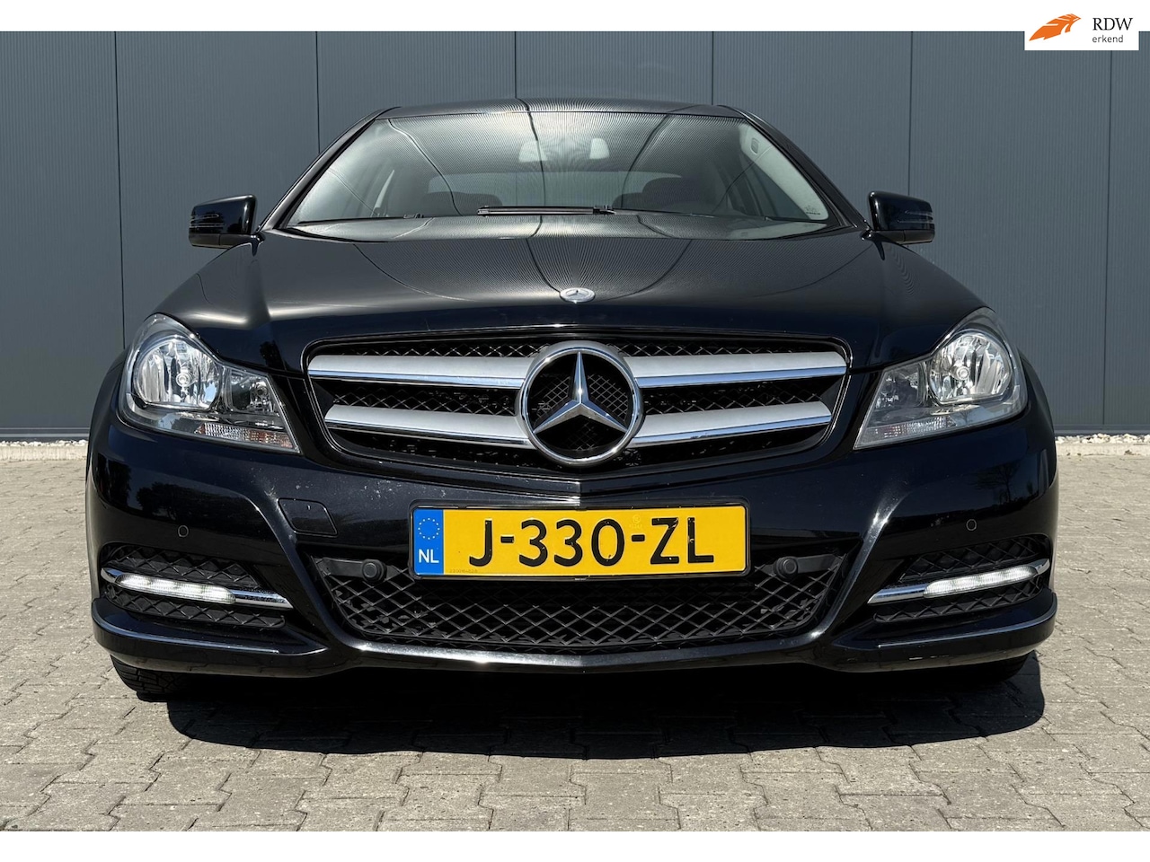 Mercedes-Benz C-klasse Coupé - 180 Airco Apple Carplay Lees Tekst !!!! - AutoWereld.nl